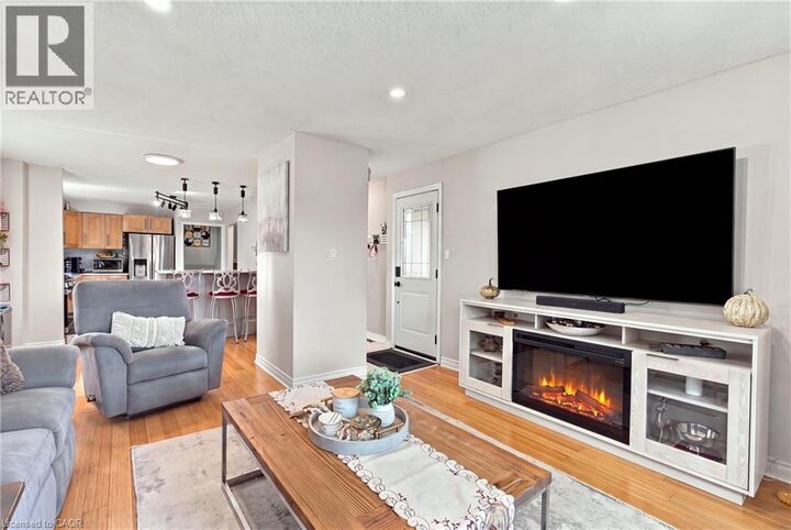 Property Photo:  12 Glamis Court  ON L9C 6B3 