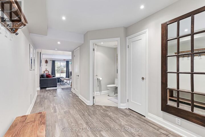 Property Photo:  110 Fairway Court 102  ON L9Y 0P8 