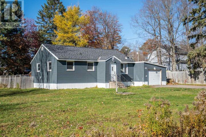 Property Photo: 246 Old Highway 17 N ON P6A 5K7
