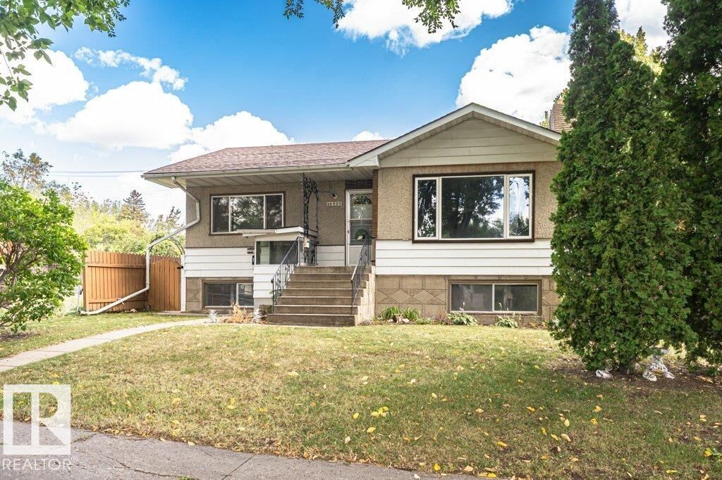Property Photo:  10509 77 Street NW  AB T6A 3C8 