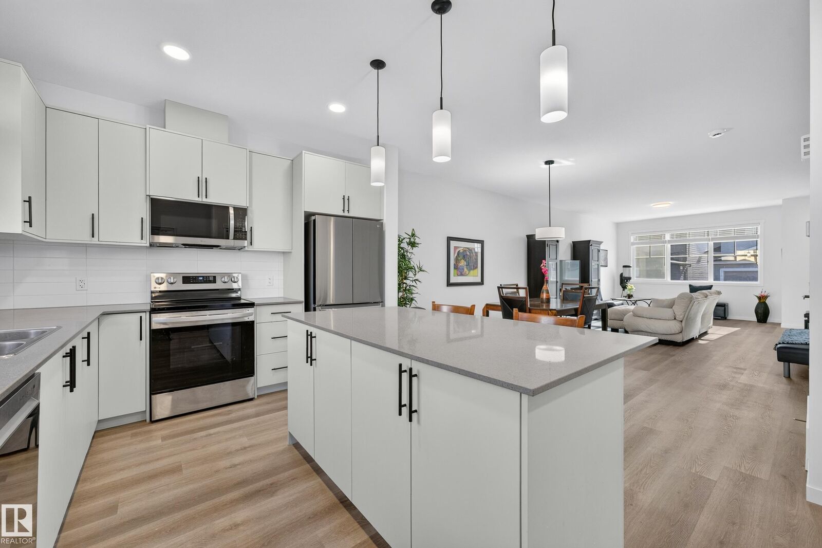 Property Photo:  3983 Wren Loop NW  AB T5S 0S9 