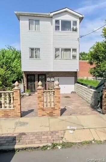 Property Photo: 998 Crescent Street 2 NY 11208