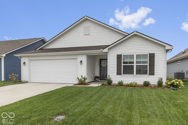 Property Photo:  4809 Amber Wood Lane  IN 46235 