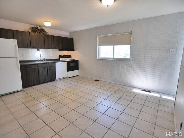 Property Photo:  2580 Hedgerow Drive  MO 63031 