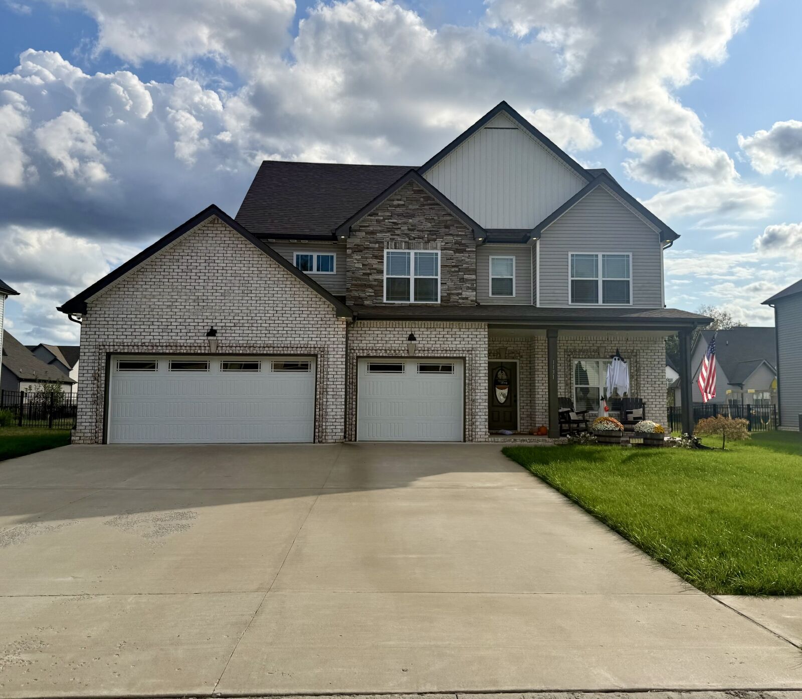 Property Photo:  1131 Chagford Dr  TN 37043 