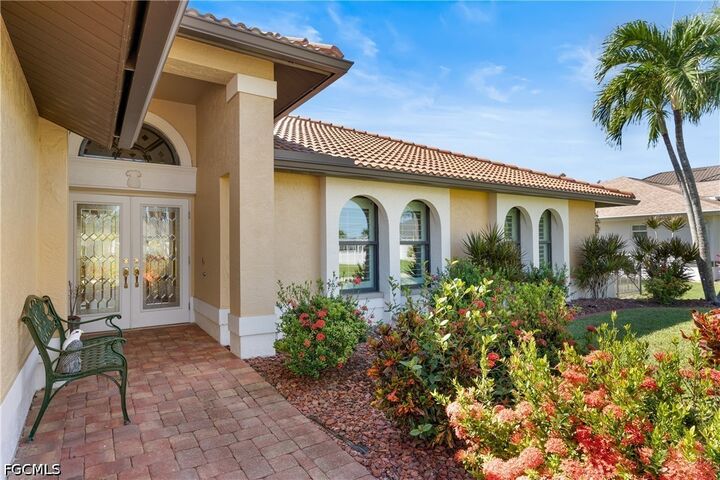 Property Photo: 2902 SW 36th Terrace FL 33914