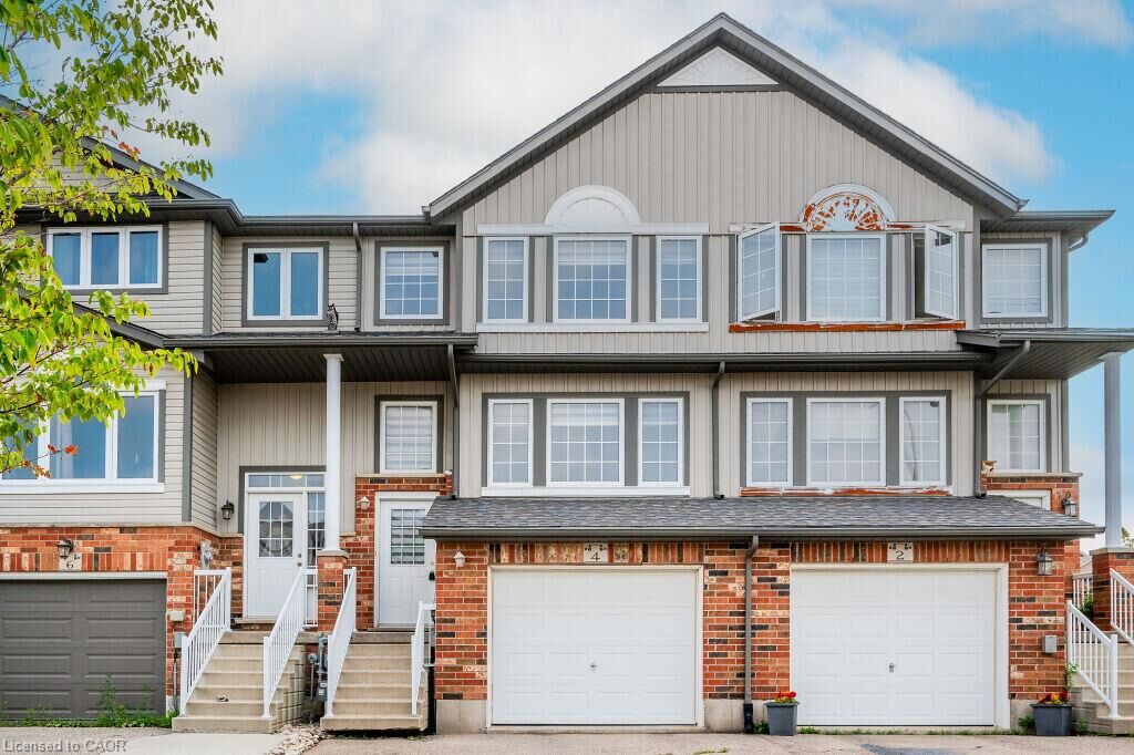 Property Photo:  4 Madeleine Street  ON N2R 1V5 