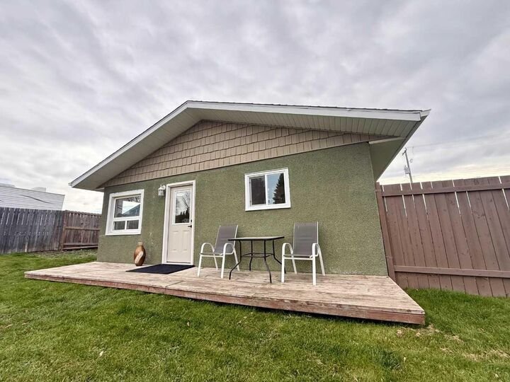 Property Photo:  4839 52 Avenue  AB T0M 0X0 