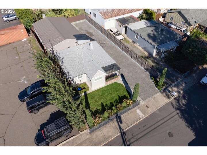 Property Photo:  18149 SE Pine St  OR 97233 