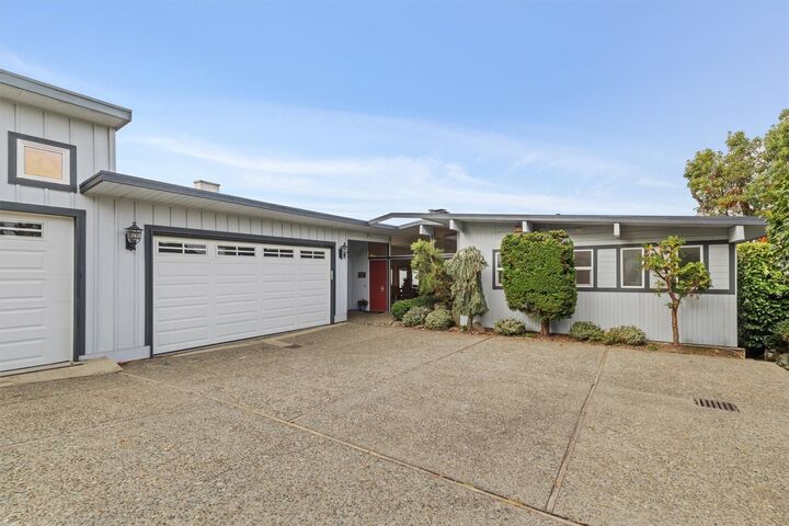 Property Photo:  12822  Shorecrest Drive SW  WA 98146 