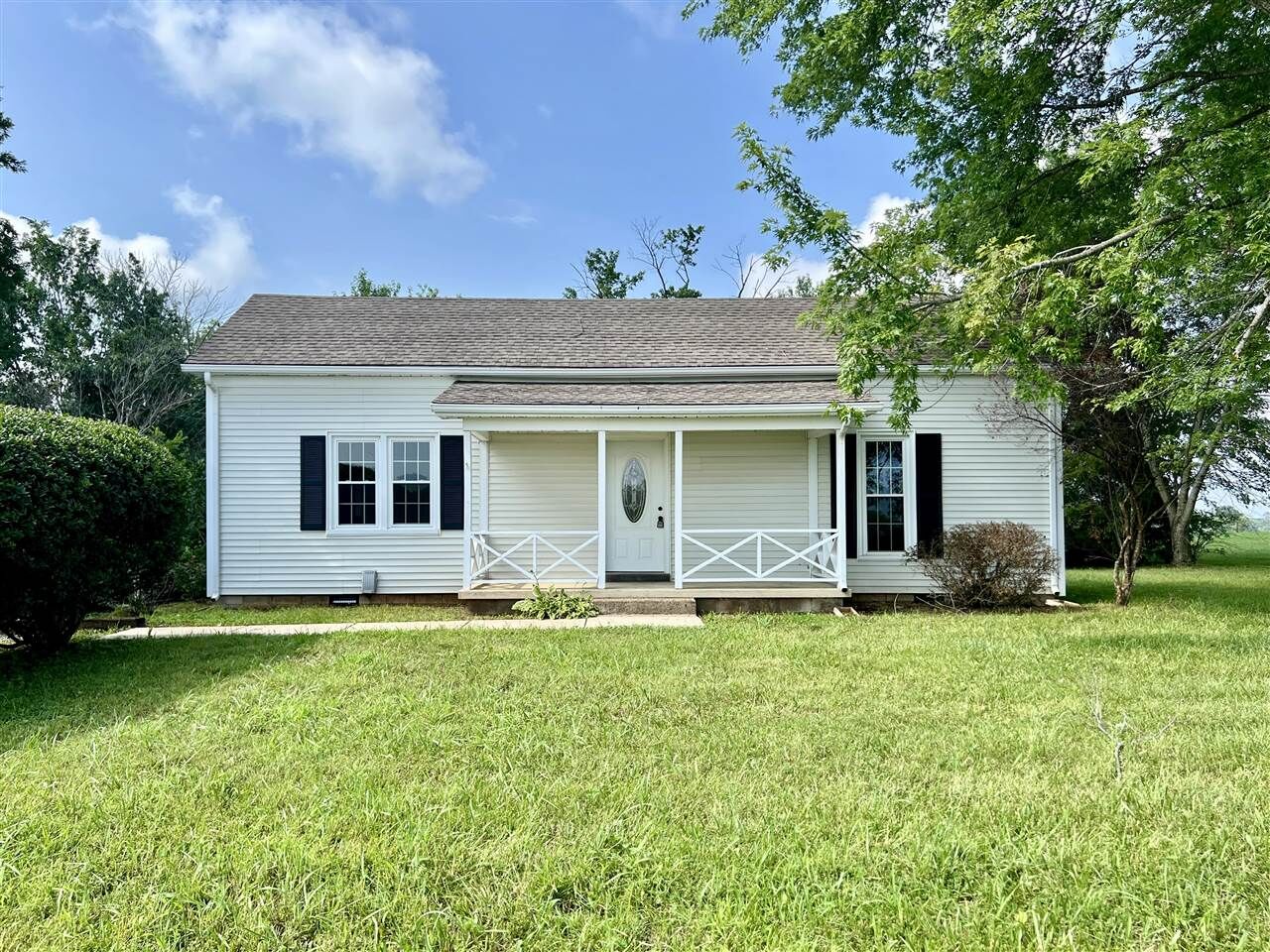 Property Photo:  1525 Reeder School Road  KY 42134 