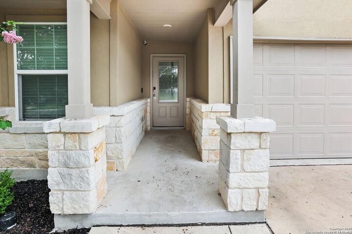 Property Photo: 841 Hollimon Pkwy TX 78253