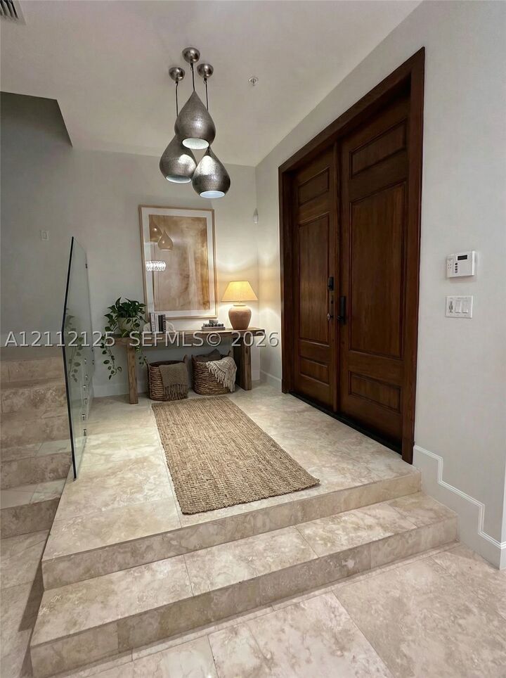 Property Photo: 7560 SW 56th Ct FL 33143