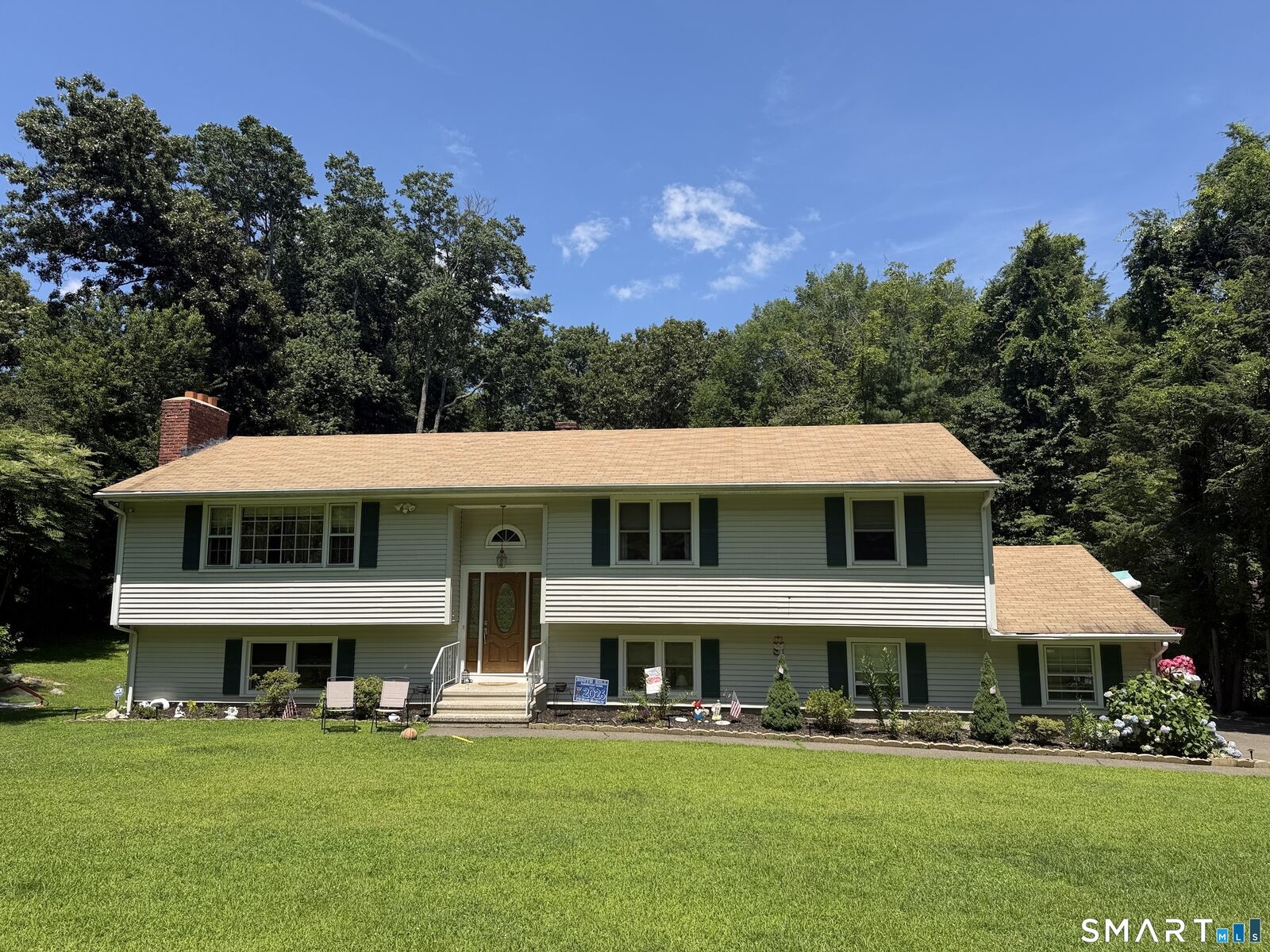 Property Photo: 12 Briarwoods Terrace CT 06611