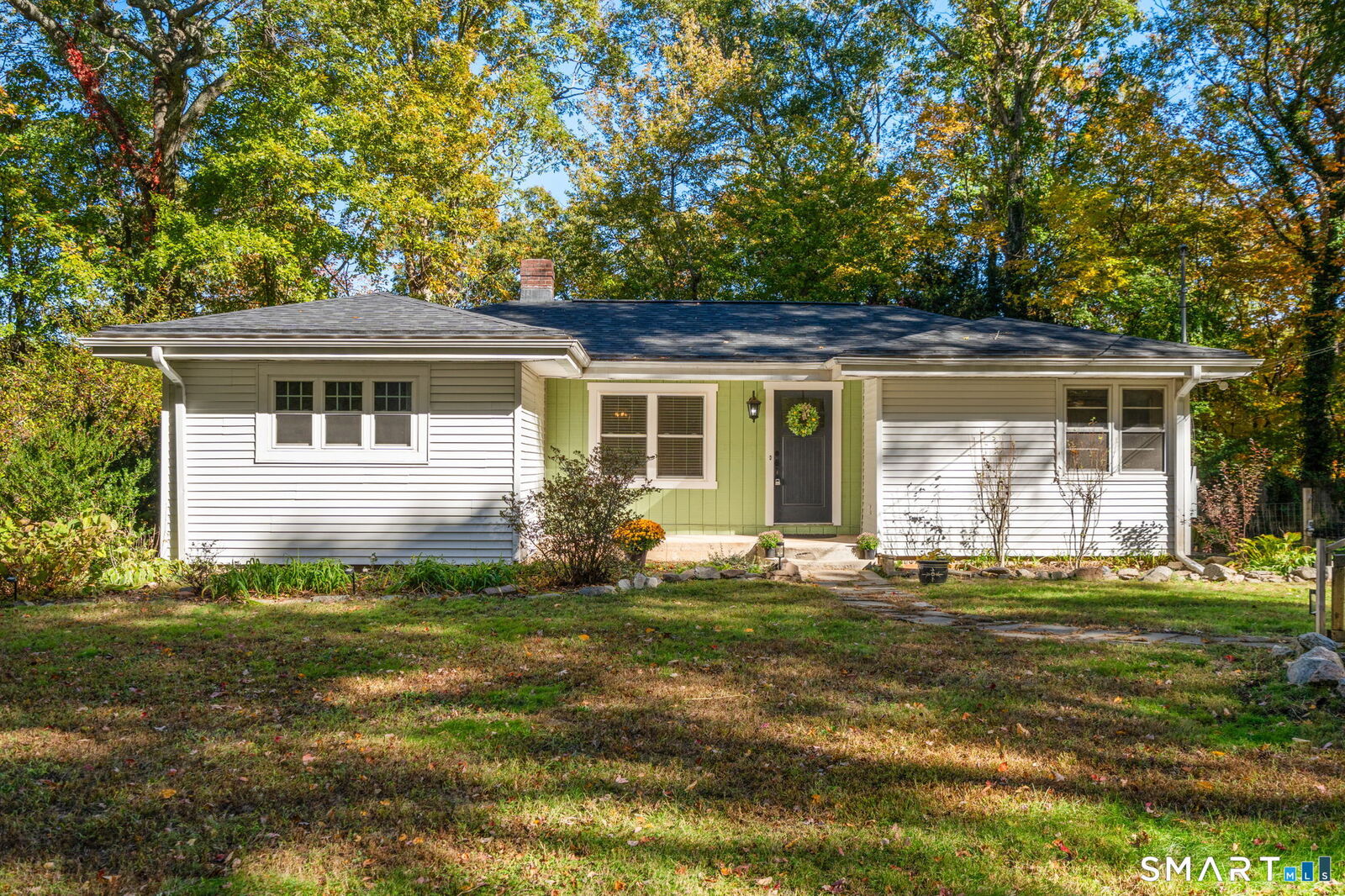 Property Photo:  27 Woodland Road  CT 06357 