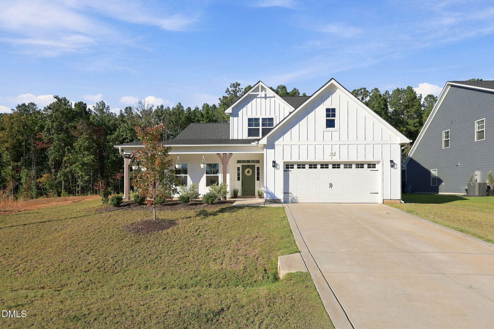 Property Photo:  25 Vast View Way  NC 27596 