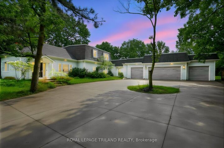 Property Photo: 467 Commissioners Road E ON N6C 2T6