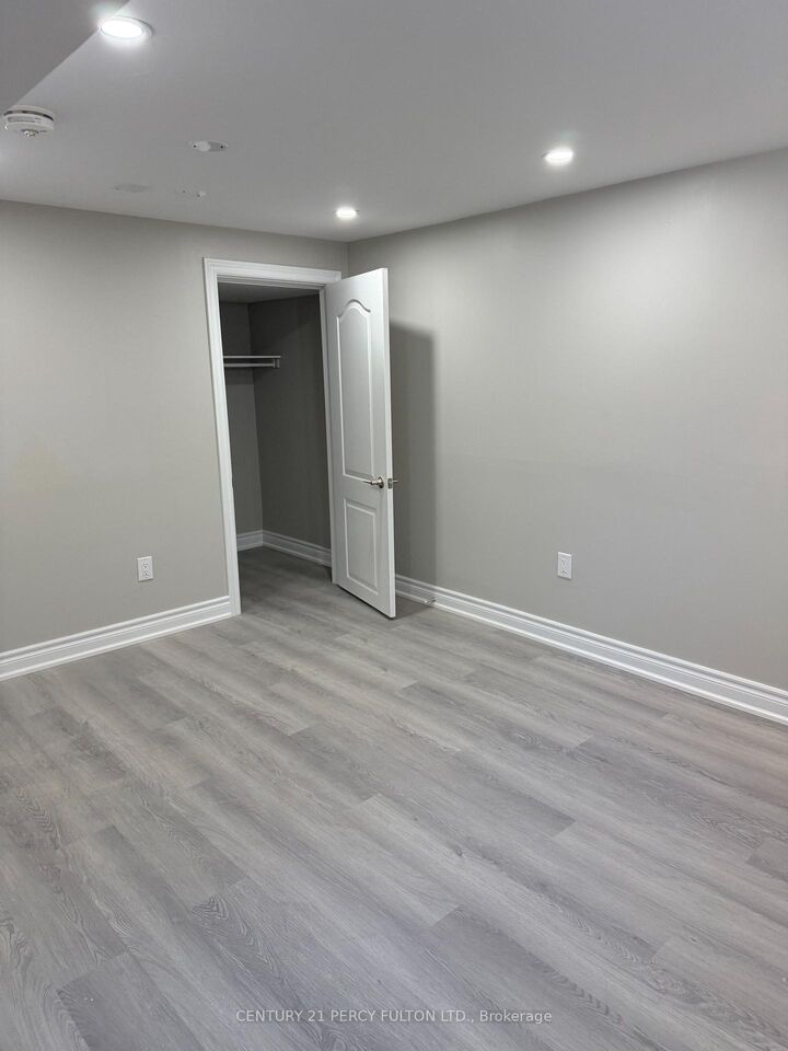 Property Photo:  36 Citation Crescent  ON L1N 6X1 