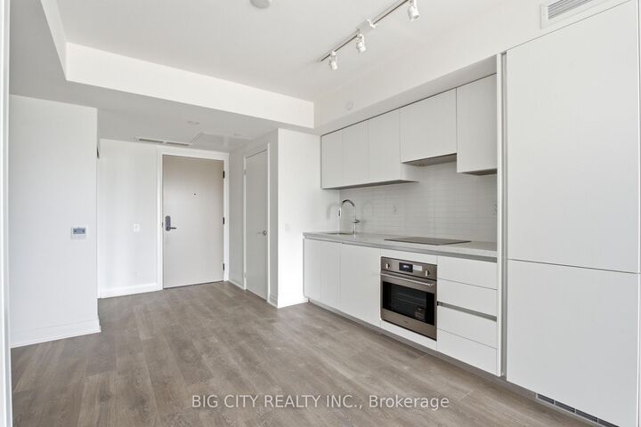 Photo de la propriété:  25 Frederick Todd Way 1109  ON M4G 0E8 
