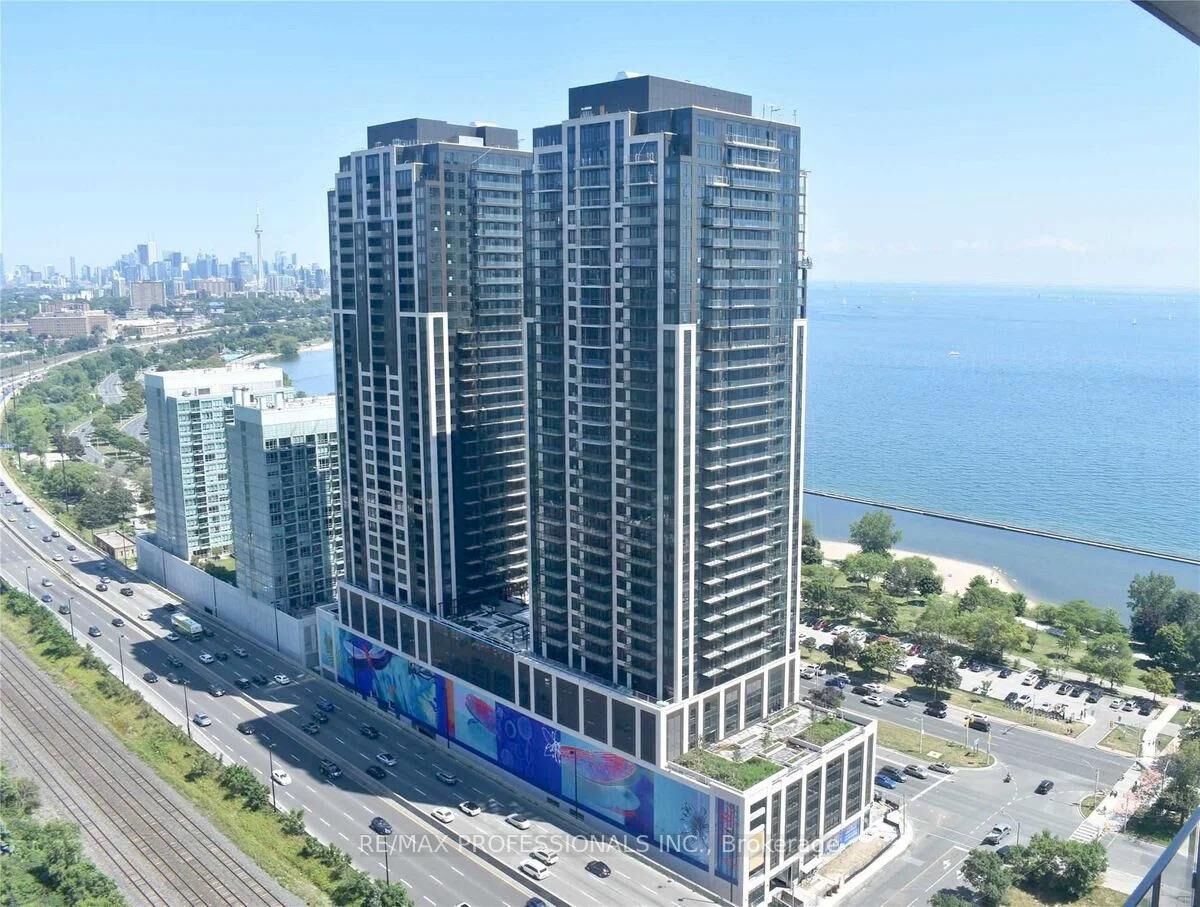 Property Photo:  1926 Lake Shore Boulevard 2303  ON M6S 1A1 