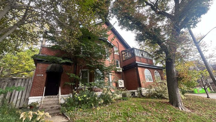 Property Photo:  1498 King Street W Lower  ON M6K 1J3 