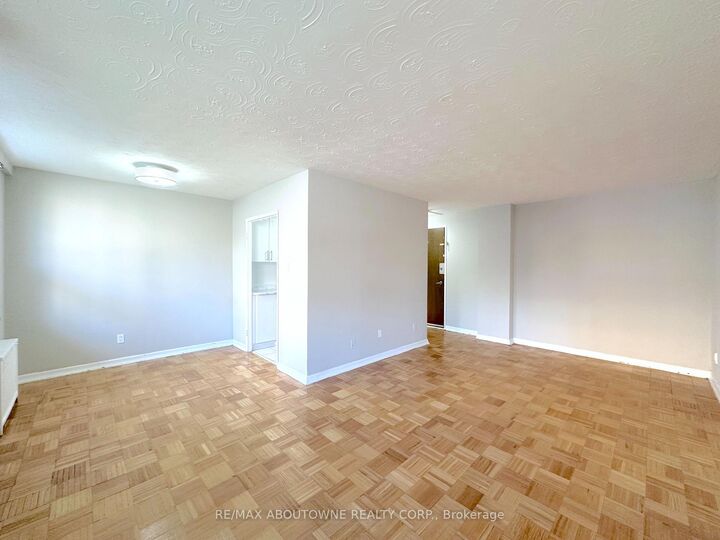 Property Photo:  145 Jameson Avenue 108  ON M6K 2X4 