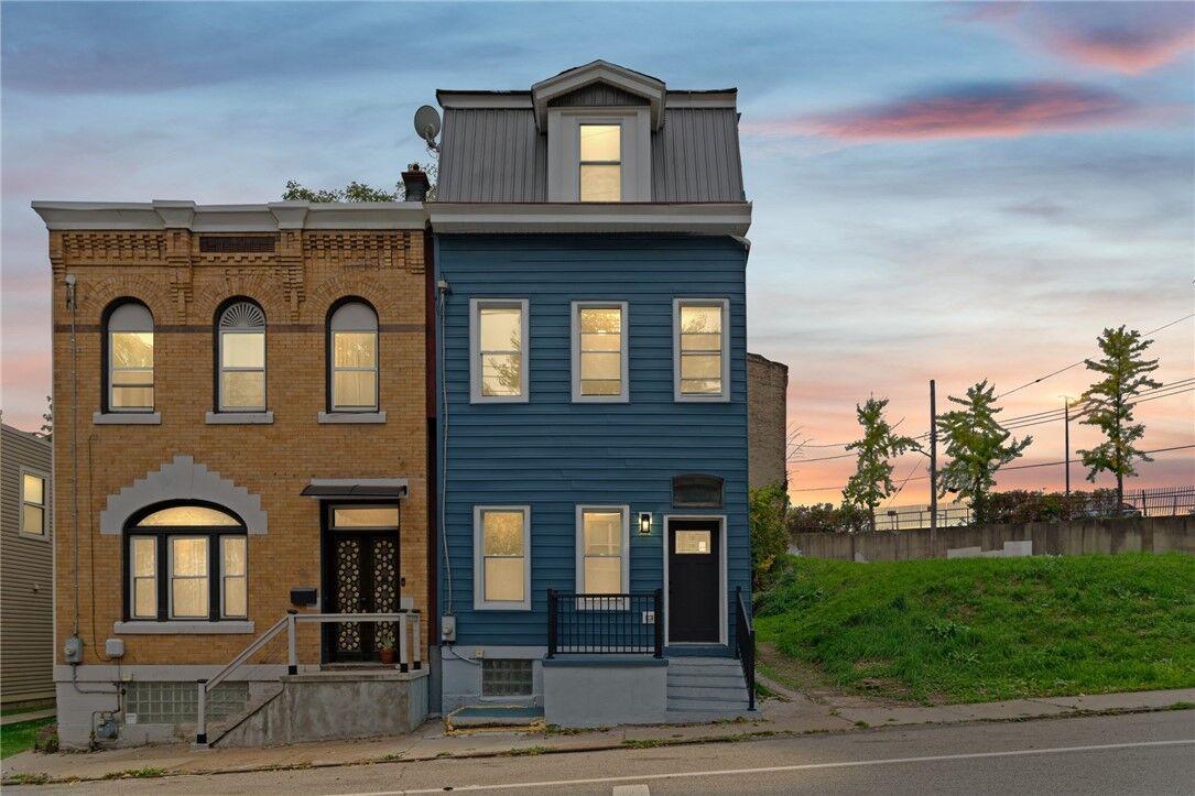 Property Photo:  327 Dinwiddie St  PA 15219 