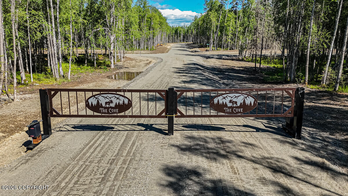 Property Photo:  L15 B1 N Shoreview Drive  AK 99688 