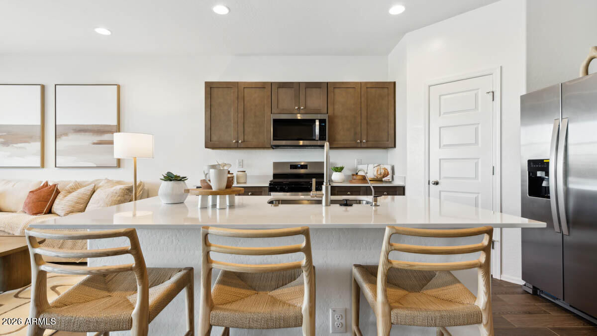 Property Photo:  1527 E Fletcher Drive  AZ 85122 