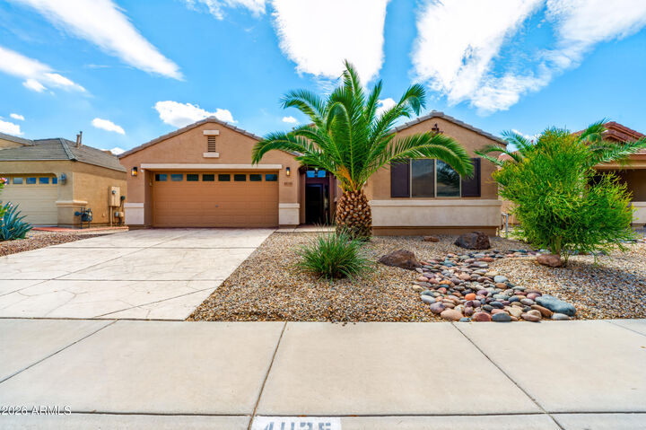 Property Photo:  41135 W Thornberry Lane  AZ 85138 
