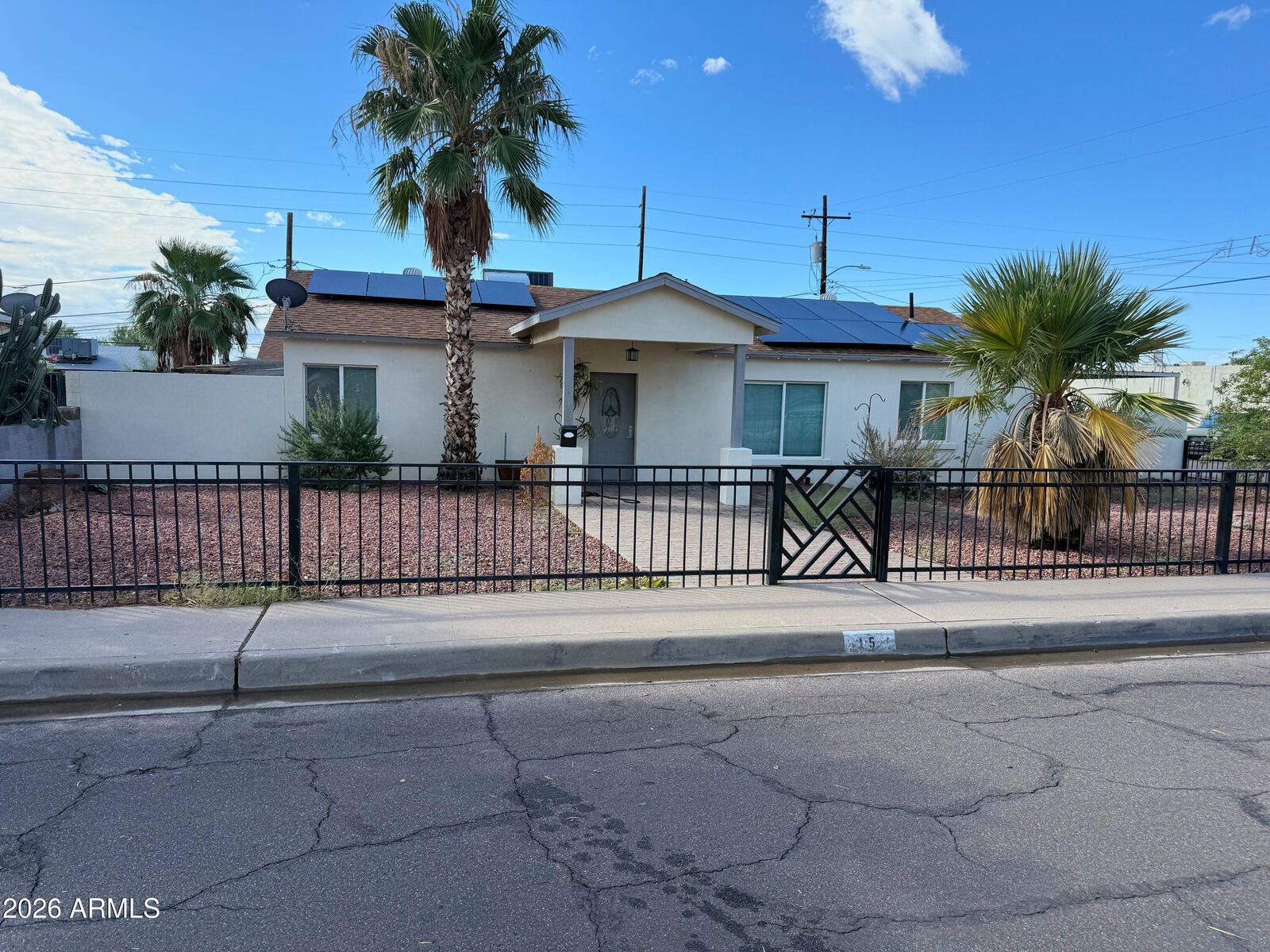 Property Photo:  15 E Carol Avenue  AZ 85020 