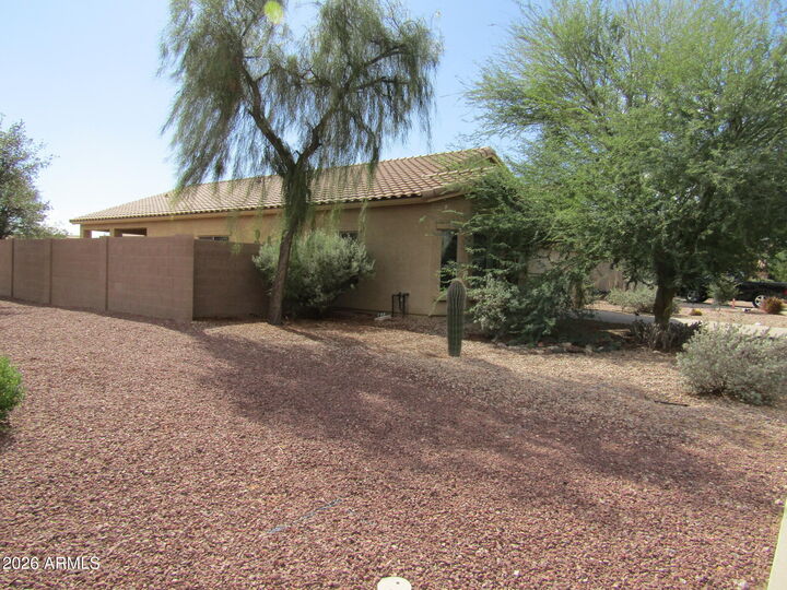 Property Photo: 1377 E Linda Drive AZ 85122