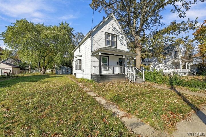 Property Photo:  284 Hazelwood Avenue  NY 14215 