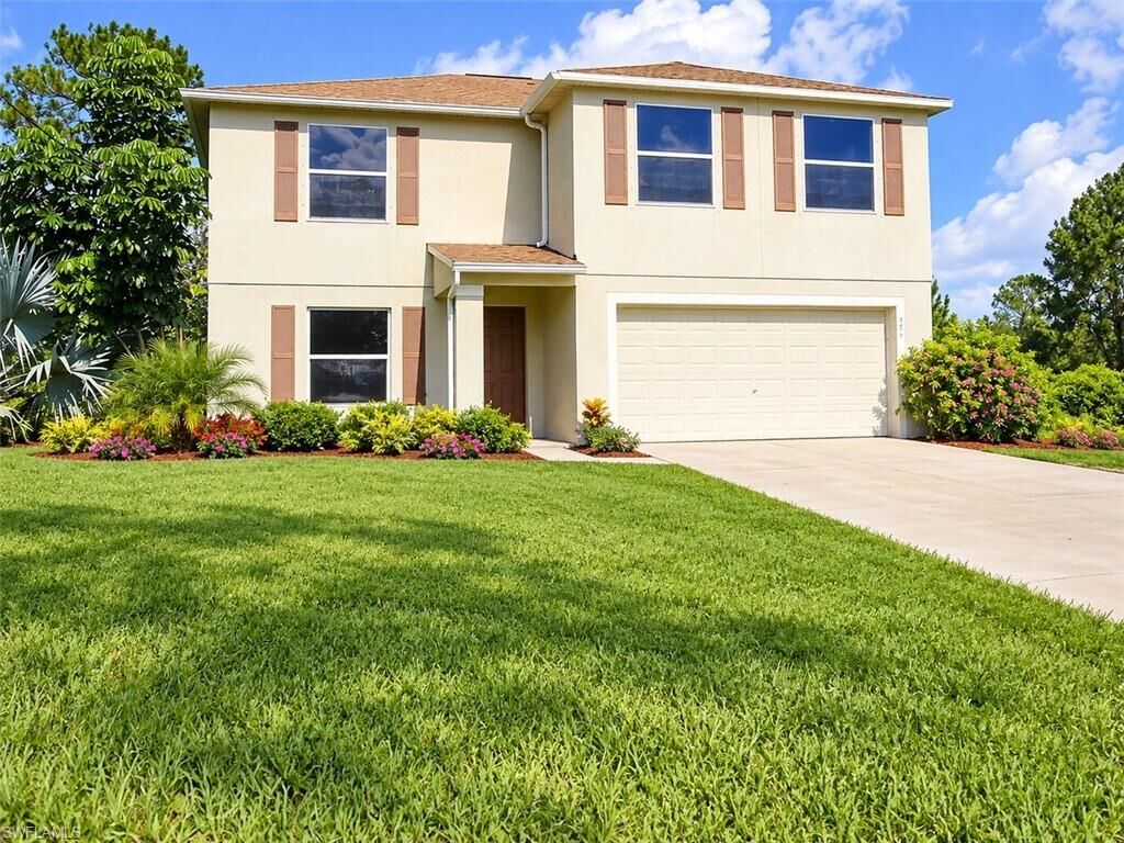 Property Photo: 548 Aspen Ave S FL 33974