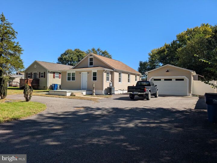 Property Photo: 206 Pratt Street VA 22405