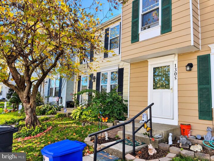 Property Photo:  1307 Acorn Ridge Court  MD 21040 