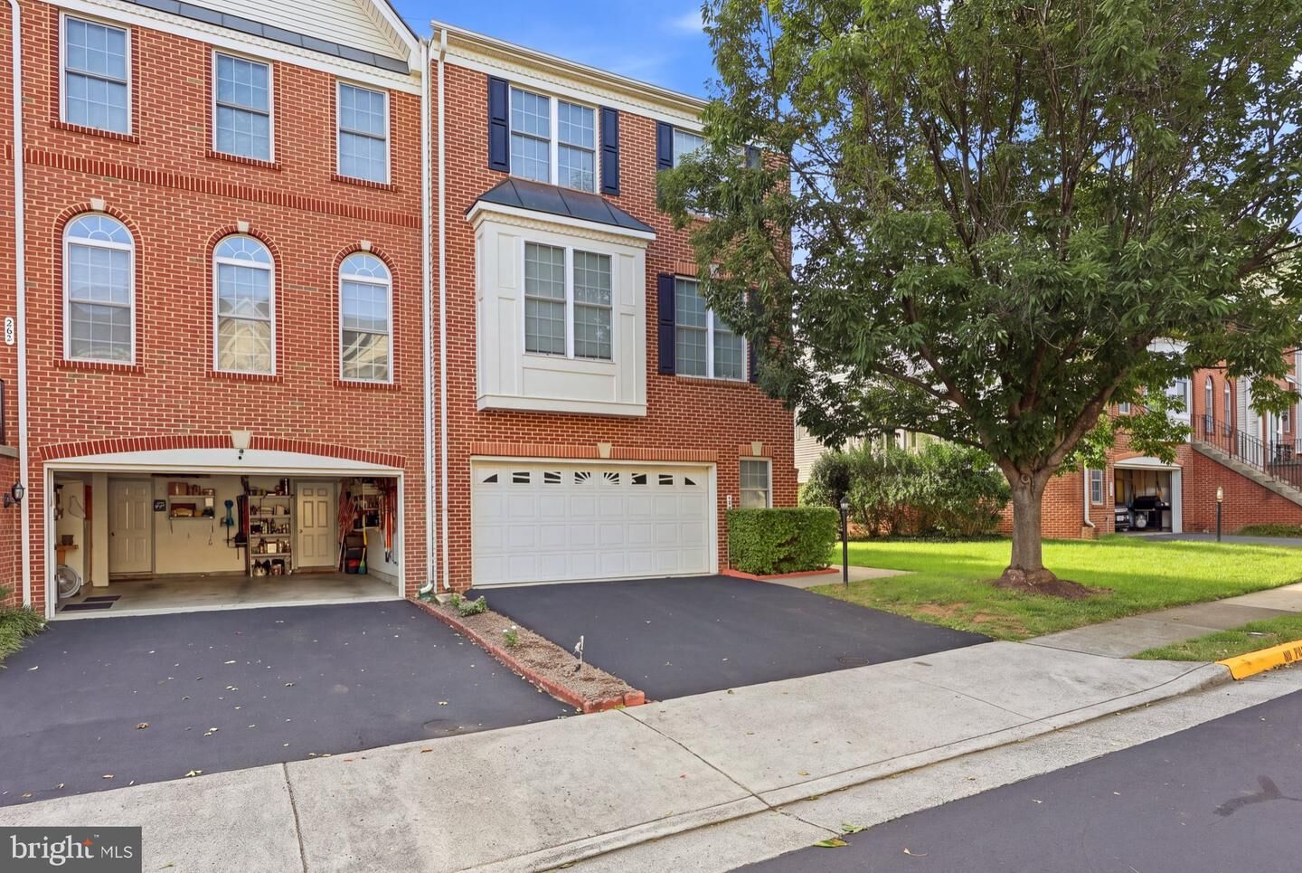 Property Photo: 209 Grassy Ridge Terrace VA 20132