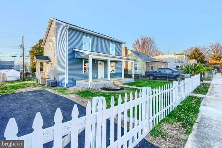 Property Photo: 9 Avenal Road MD 21221