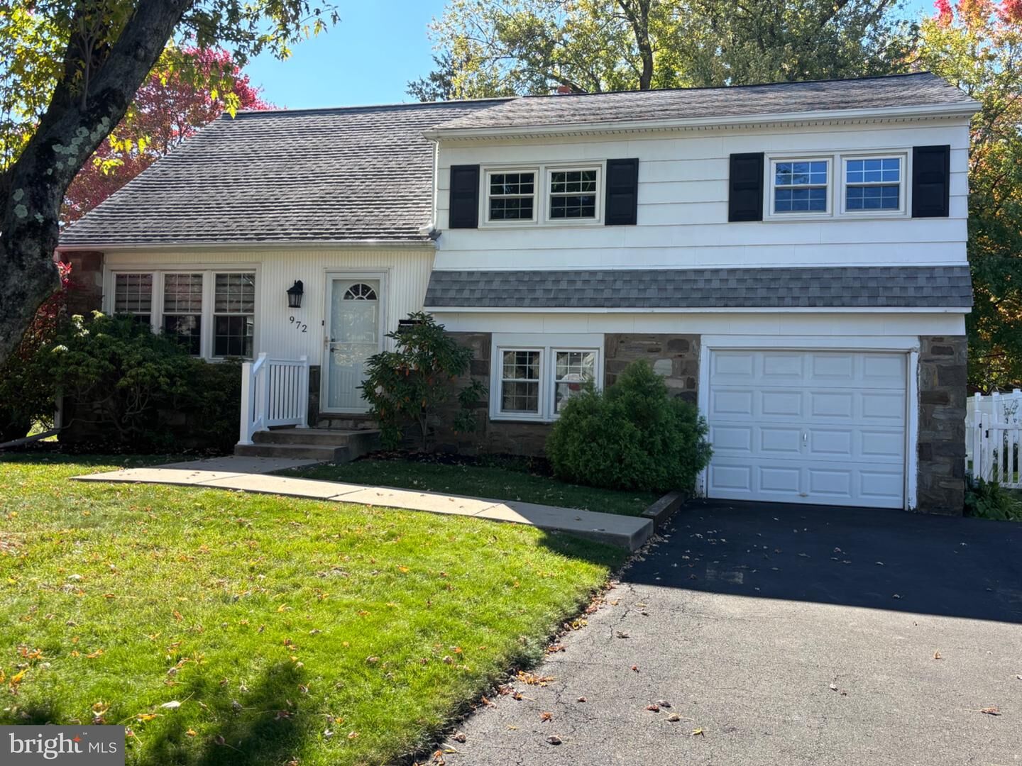 Property Photo:  972 Birch Road  PA 18974 