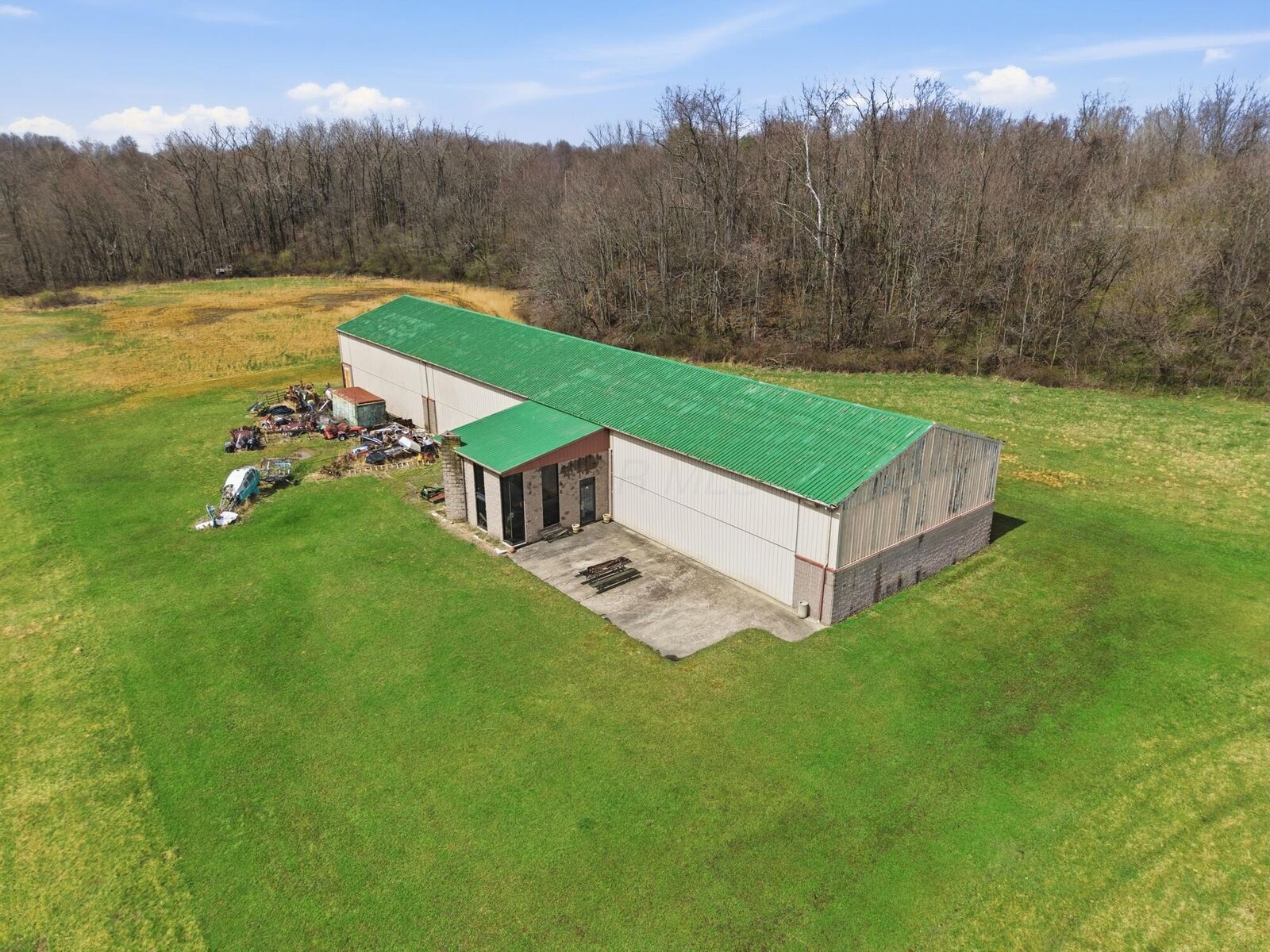 Property Photo: 5800 Wortman Road OH 43701