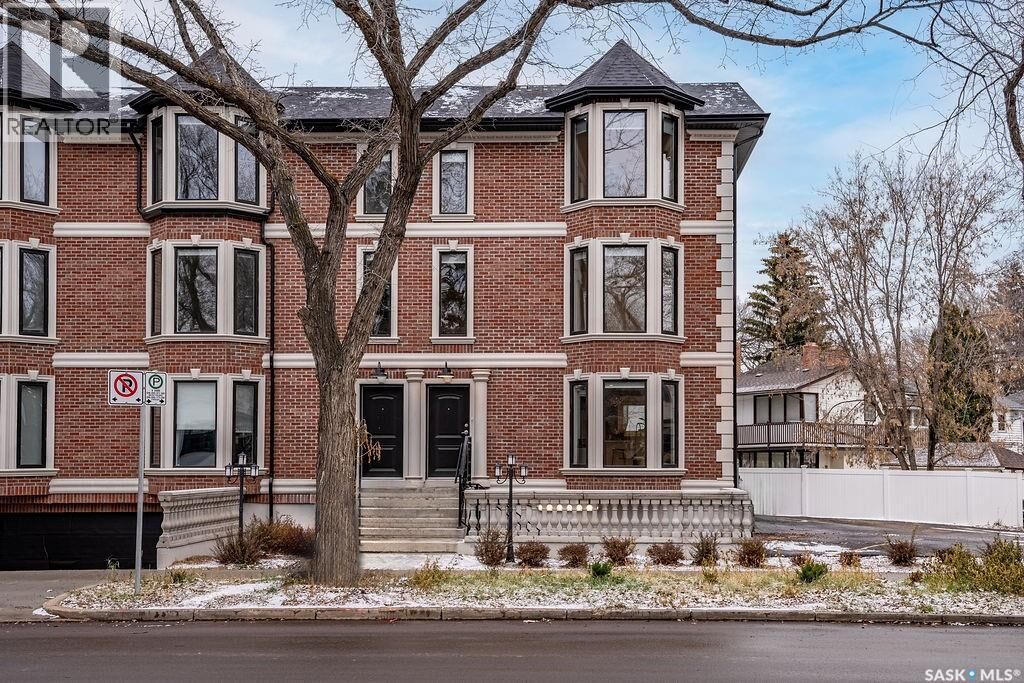 Property Photo:  1007 Osler Street  SK S7N 0T5 
