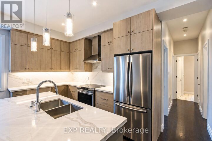 Property Photo:  468 Ontario Street Unit 1  ON M5A 2K7 