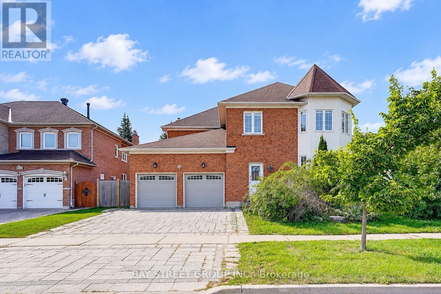 Property Photo: 411 Weldrick Road East ON L4B 2M8