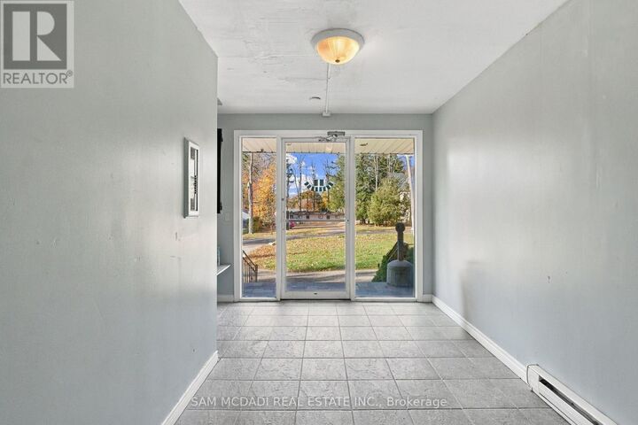 Property Photo: 15 Faulkner Street 106 ON L9W 2G4