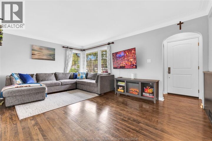 Property Photo: 146 Huron ON N9J 1H9