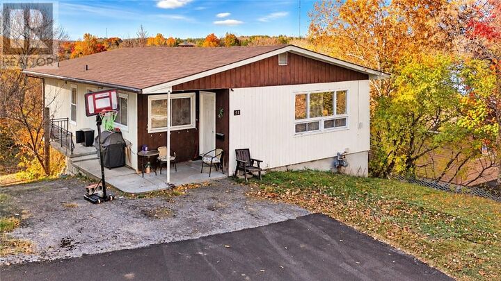 Property Photo: 51 Stanley Street ON P3C 3Y6