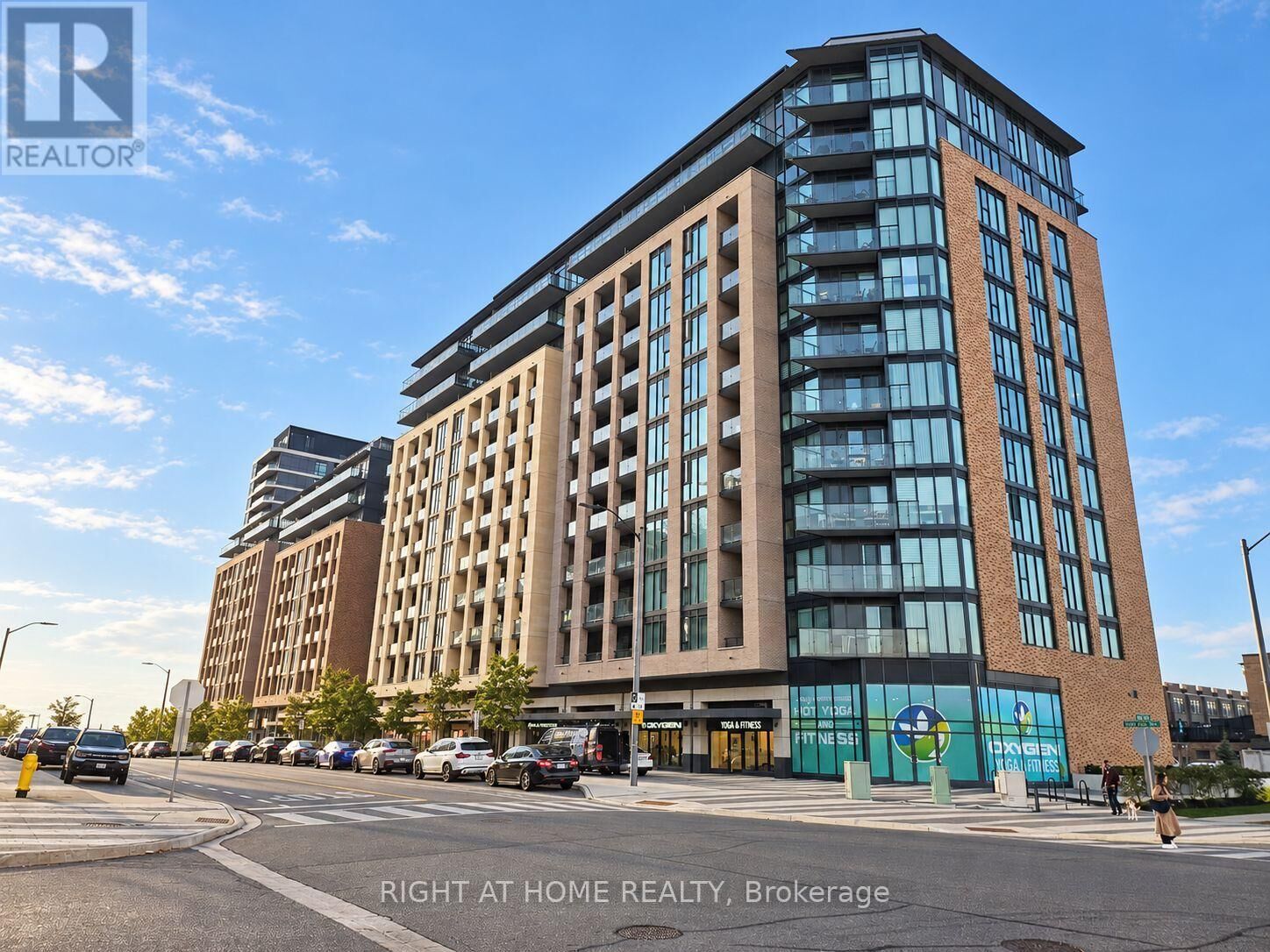 Property Photo: 100 Eagle Rock Way 1008 ON L6A 5B9