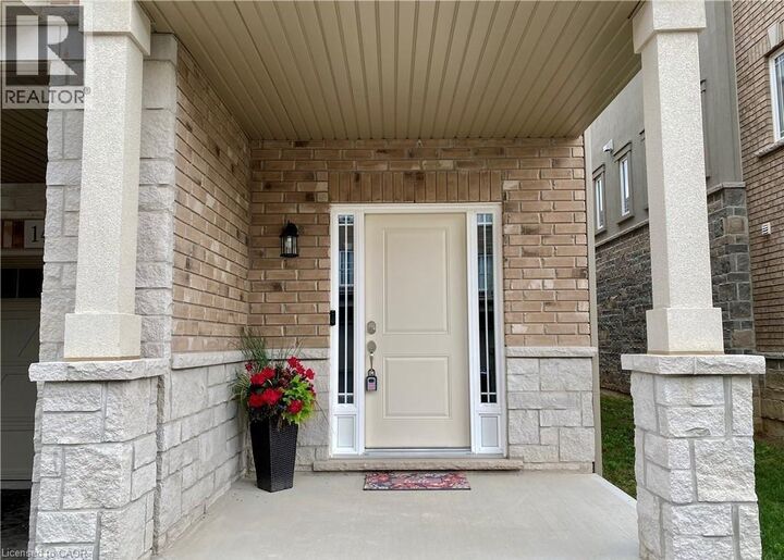 Property Photo:  14 Aquarius Crescent  ON L0R 1P0 