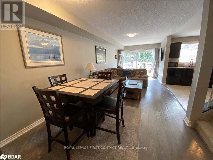 Property Photo:  63 Sydenham  ON L4M 6R5 
