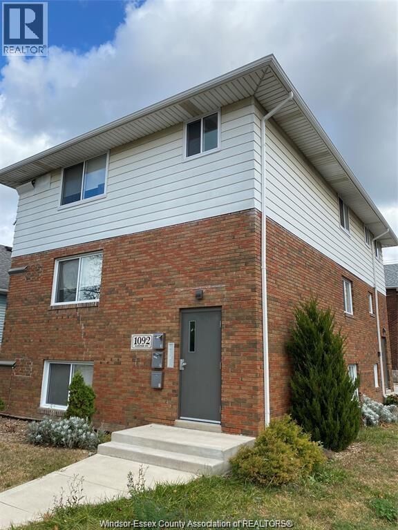 Property Photo: 1092 Gladstone Avenue 1 ON N9A 2R8